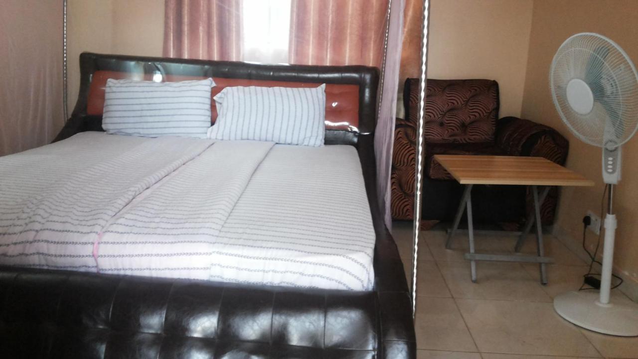 Rock Shadow Hotel Koboko ภายนอก รูปภาพ