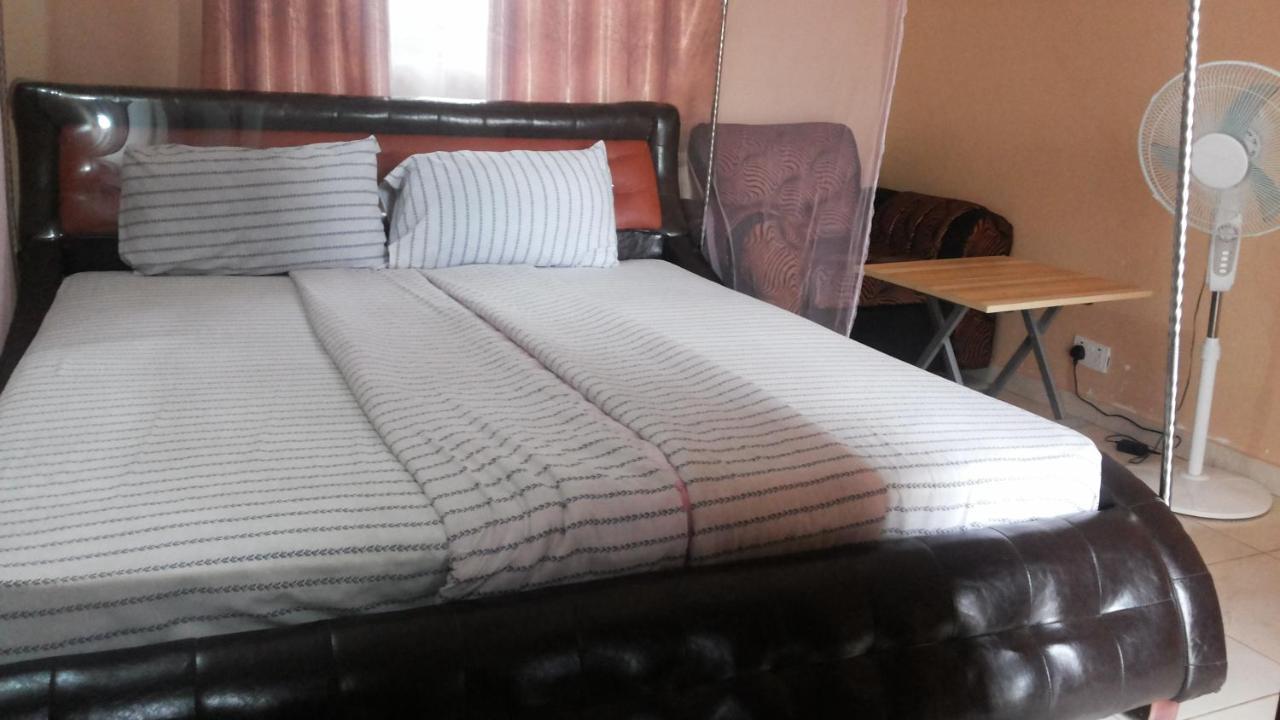 Rock Shadow Hotel Koboko ภายนอก รูปภาพ
