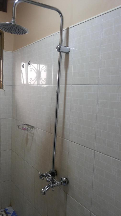 Rock Shadow Hotel Koboko ภายนอก รูปภาพ